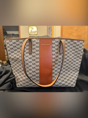Michael Kors Tan and Rust Logo Tote